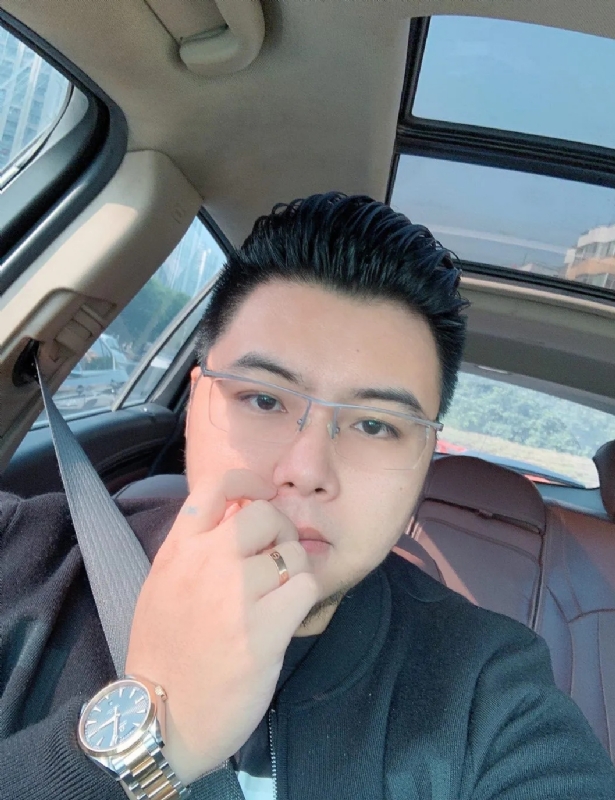 把苹果咬哭的第一张照片--永泰征婚网